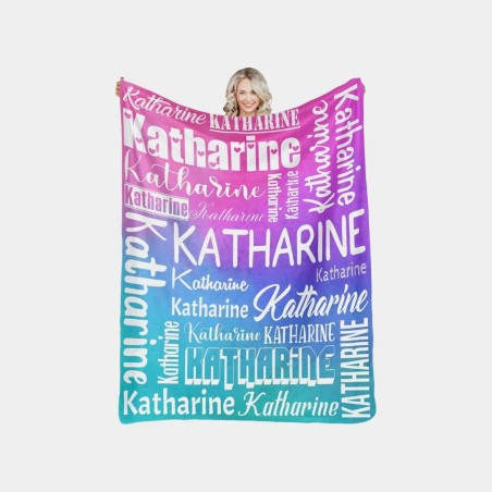 Detailed blanket with letter print