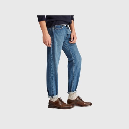 A Hampton Relaxed Straight Jean